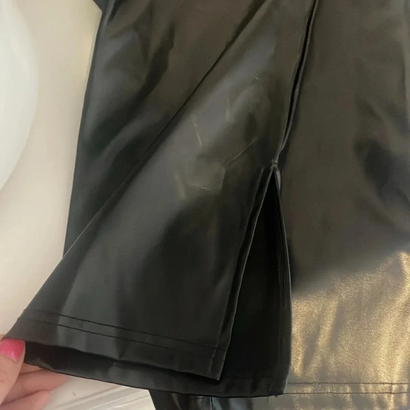 NWT Blush Mark faux leather pants size large - Picture 8 of 9